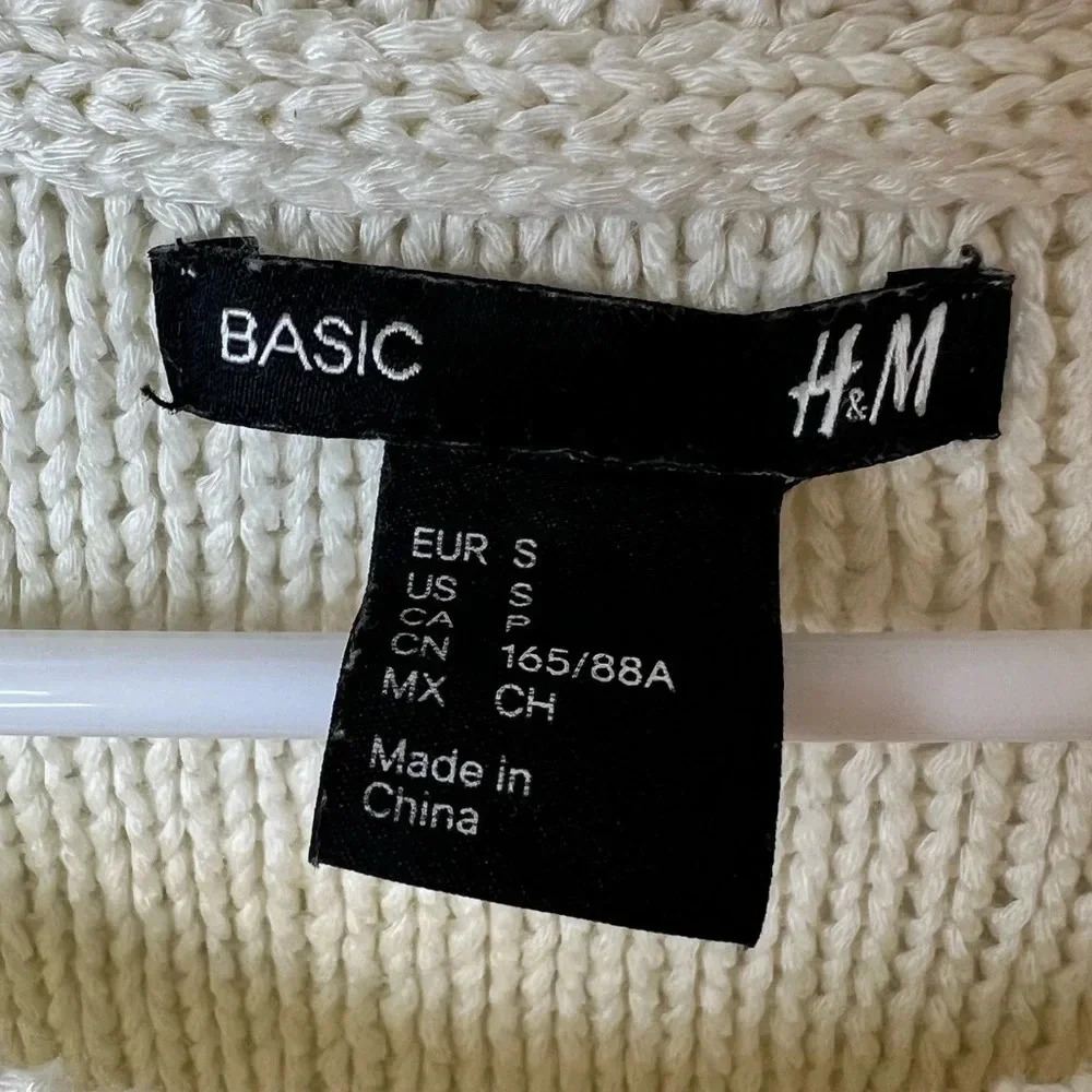 H&M Cable Knit Sweater Small - Picture 2 of 4